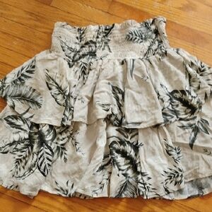 Suzy Shier Leaf Print Mini Skirt